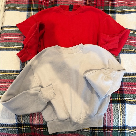 Red and Gray crop crew sweatshirts - Picture 1 of 1